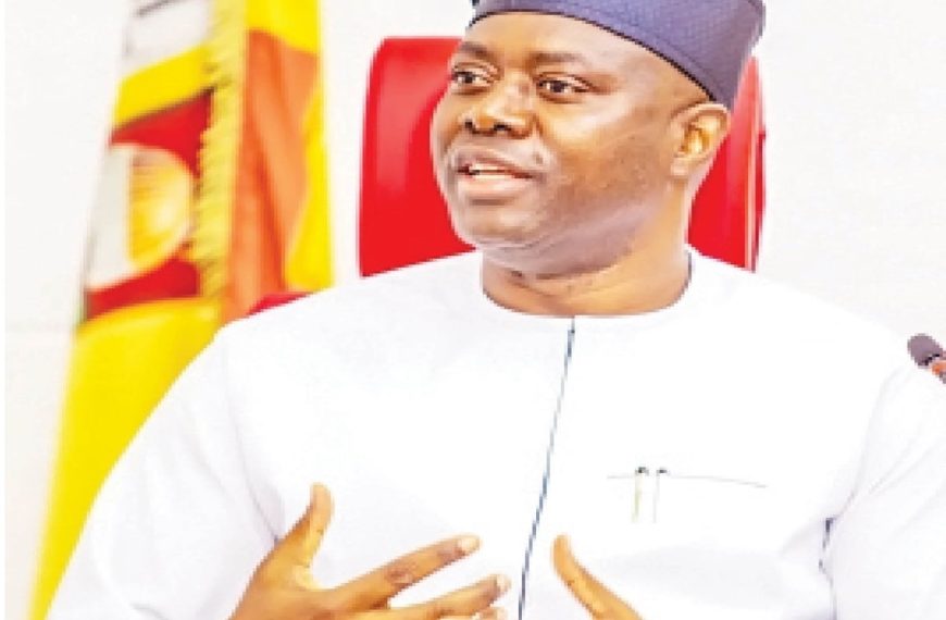 Governor Makinde Admits to Diesel Use for Oyo Streetlights Due to Power Supply Issues
