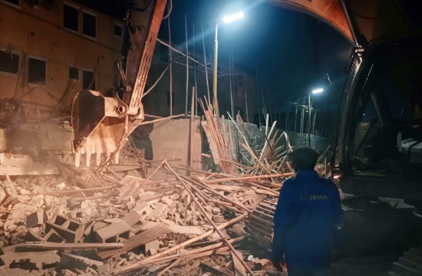 Tragedy in Fadeyi: One Dead, Three Rescued After Building Collapse